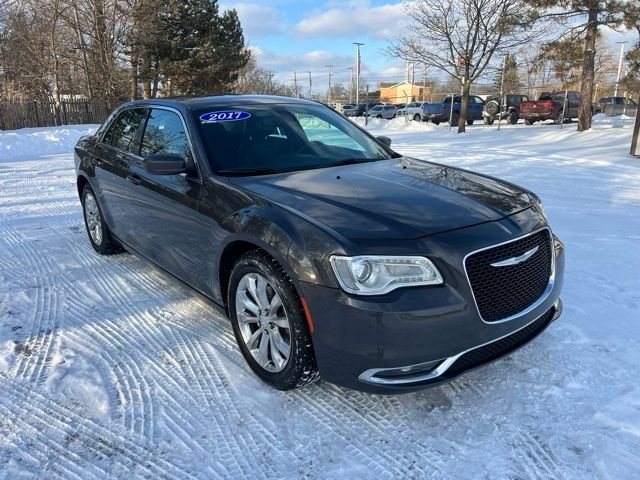 2017 Chrysler 300 Limited