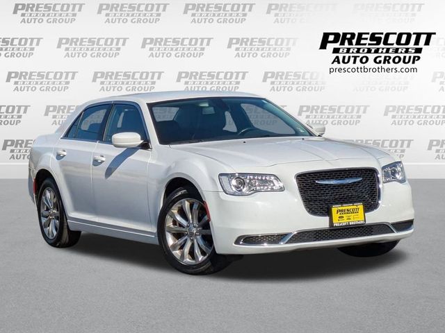 2017 Chrysler 300 Limited