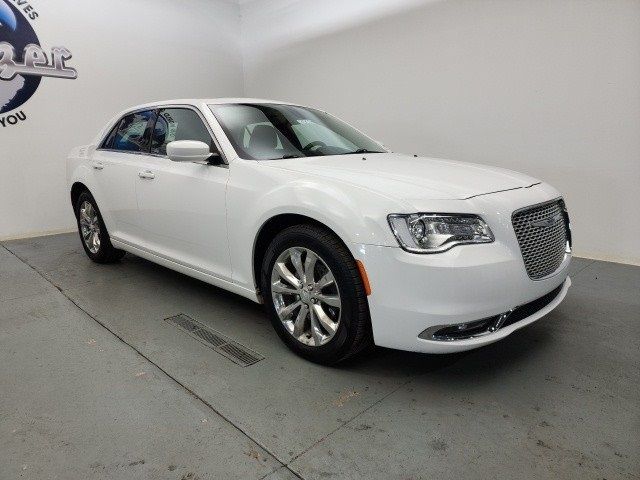 2017 Chrysler 300 Limited