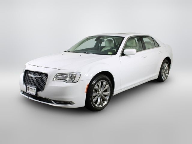 2017 Chrysler 300 Limited