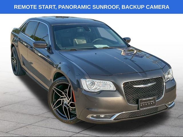 2017 Chrysler 300 Limited