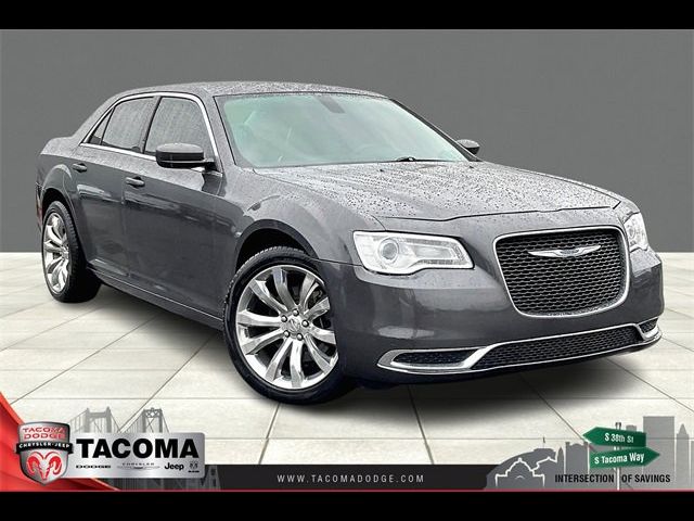 2017 Chrysler 300 Limited