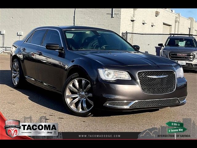 2017 Chrysler 300 Limited