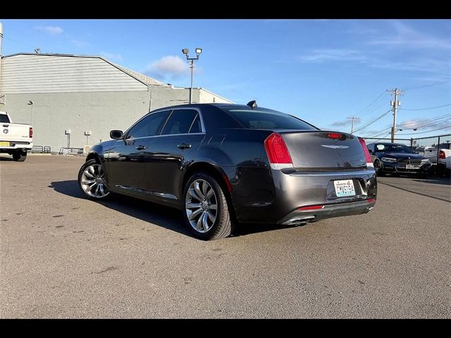 2017 Chrysler 300 Limited