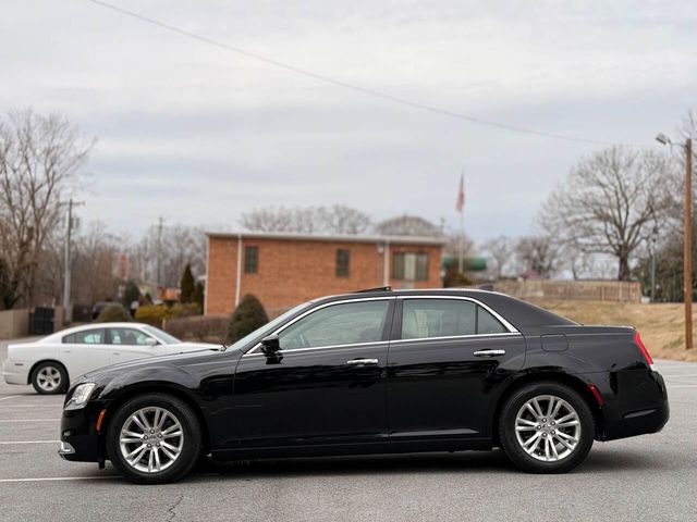 2017 Chrysler 300 Limited