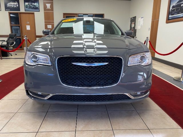 2017 Chrysler 300 Limited