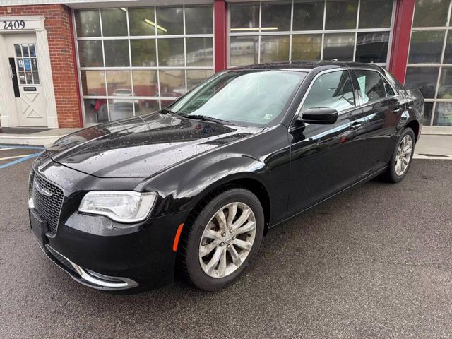 2017 Chrysler 300 Limited