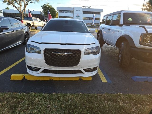 2017 Chrysler 300 300S