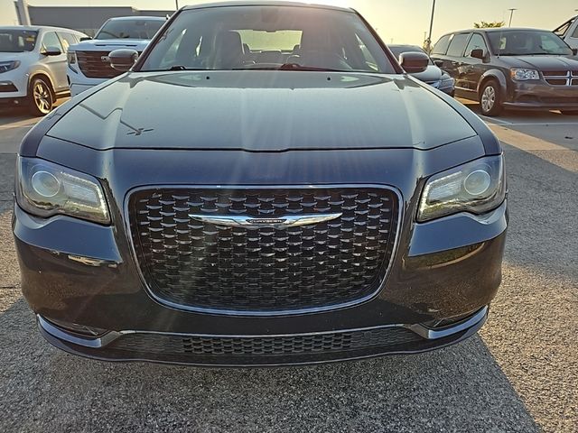 2017 Chrysler 300 300S