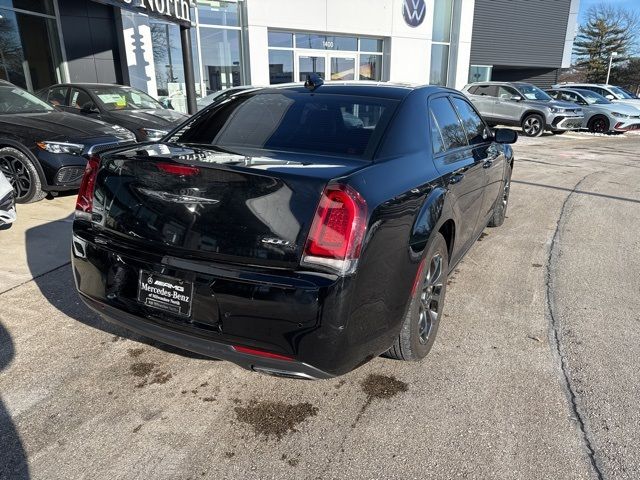 2017 Chrysler 300 300S