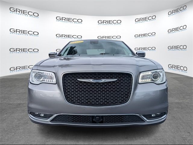 2017 Chrysler 300 300C