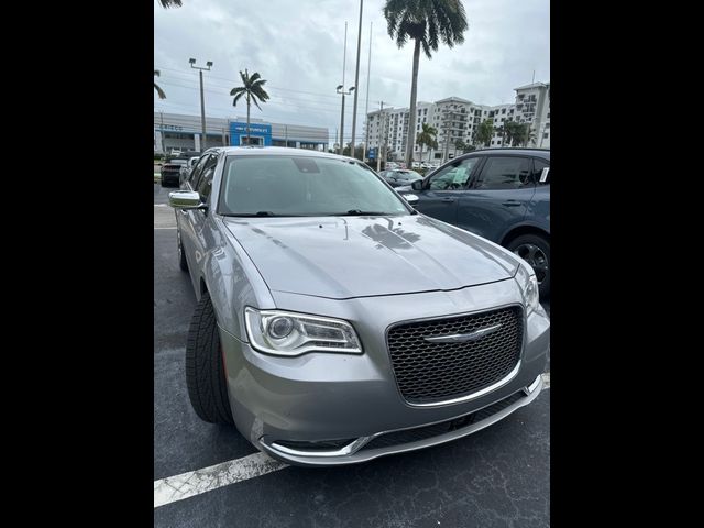 2017 Chrysler 300 300C