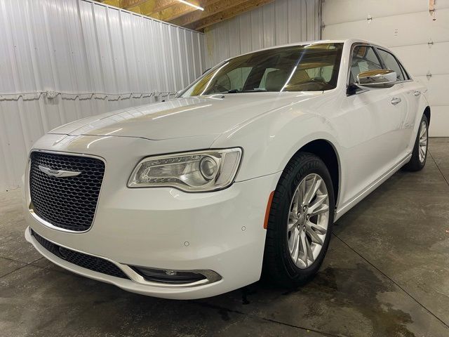 2017 Chrysler 300 300C