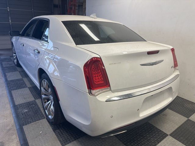 2017 Chrysler 300 300C