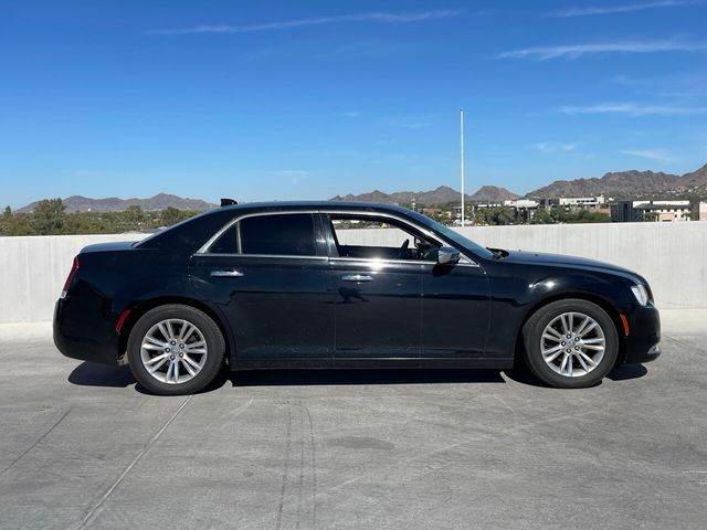 2017 Chrysler 300 300C