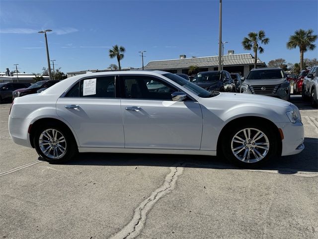 2017 Chrysler 300 300C