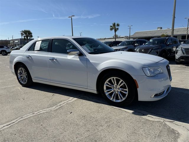 2017 Chrysler 300 300C