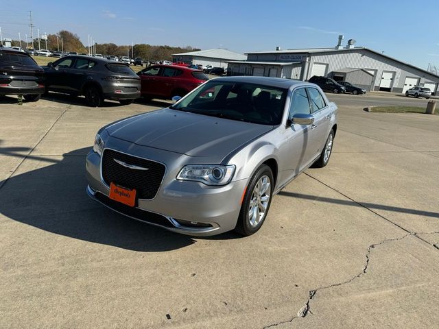 2017 Chrysler 300 300C