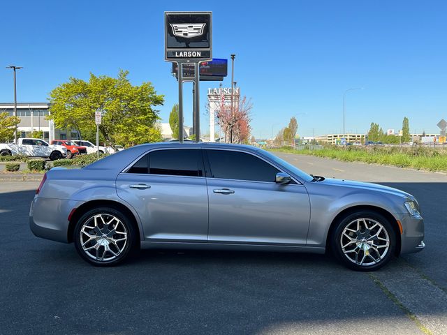 2017 Chrysler 300 300C Platinum