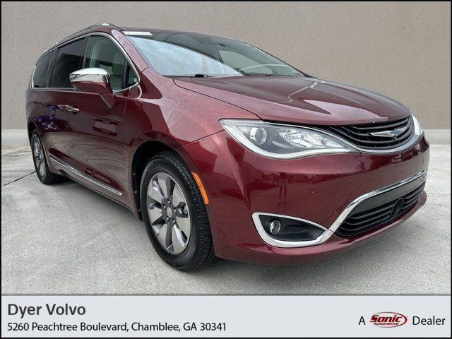 2017 Chrysler Pacifica Hybrid Platinum