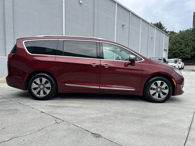 2017 Chrysler Pacifica Hybrid Platinum