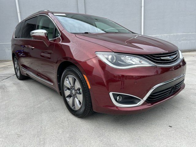 2017 Chrysler Pacifica Hybrid Platinum