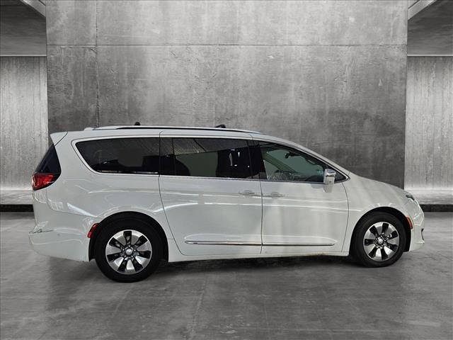 2017 Chrysler Pacifica Hybrid Platinum