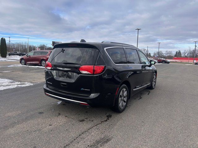 2017 Chrysler Pacifica Hybrid Platinum