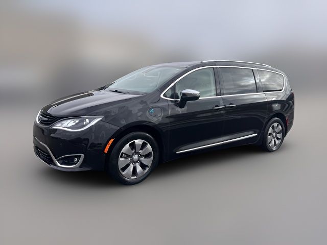 2017 Chrysler Pacifica Hybrid Platinum