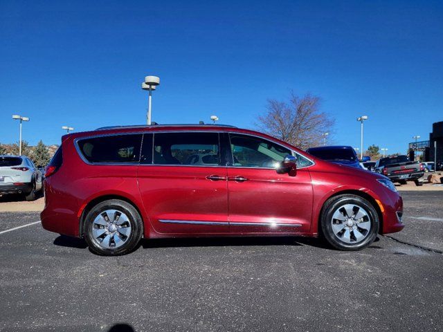 2017 Chrysler Pacifica Hybrid Platinum