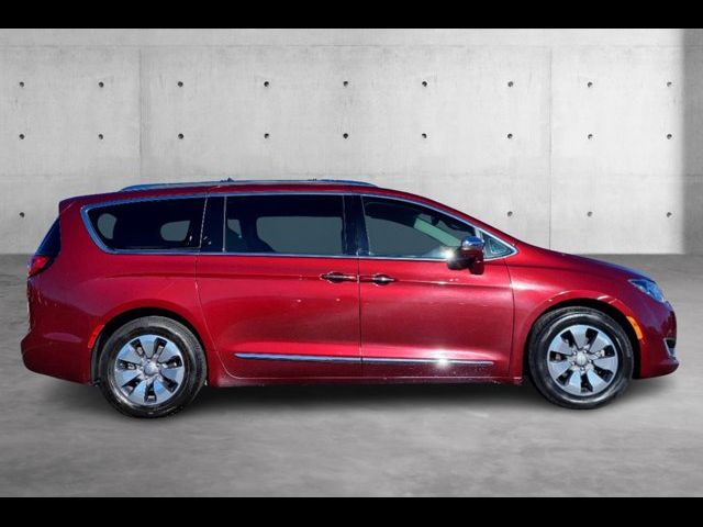 2017 Chrysler Pacifica Hybrid Platinum