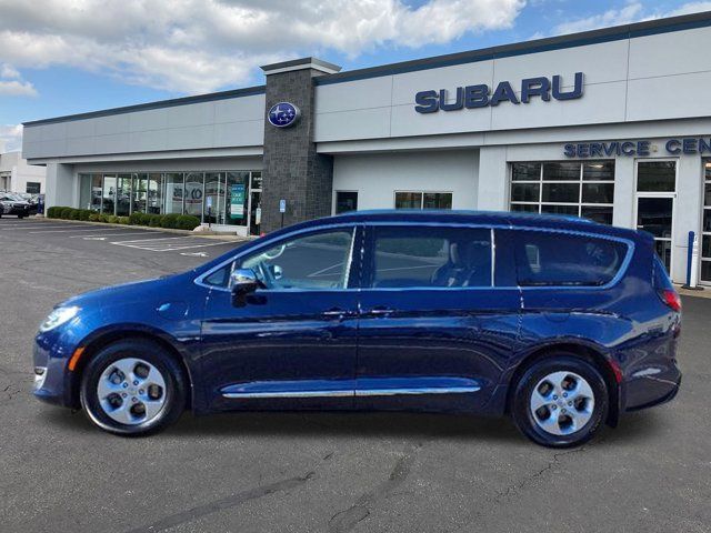 2017 Chrysler Pacifica Hybrid Platinum