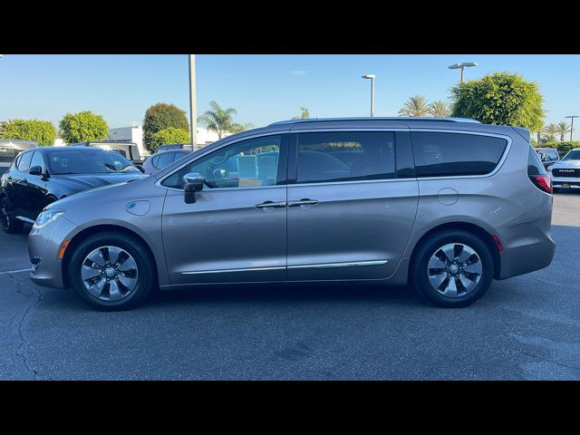 2017 Chrysler Pacifica Hybrid Platinum