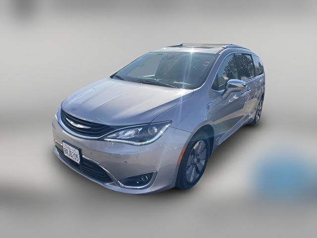 2017 Chrysler Pacifica Hybrid Platinum