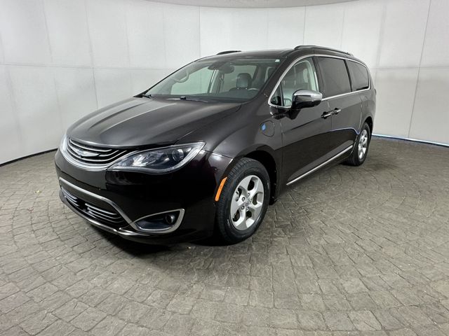 2017 Chrysler Pacifica Hybrid Platinum