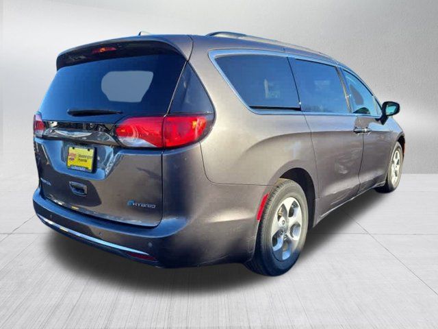 2017 Chrysler Pacifica Hybrid Premium