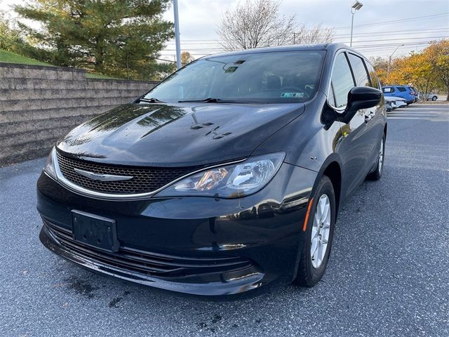 2017 Chrysler Pacifica LX