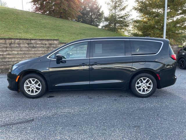 2017 Chrysler Pacifica LX