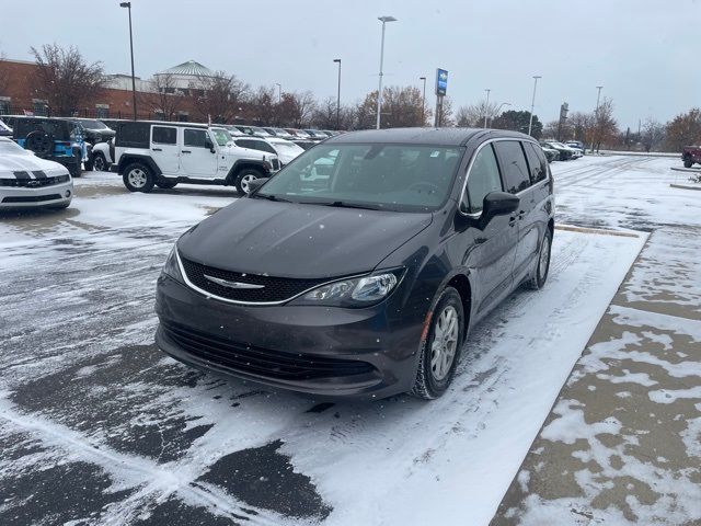 2017 Chrysler Pacifica LX