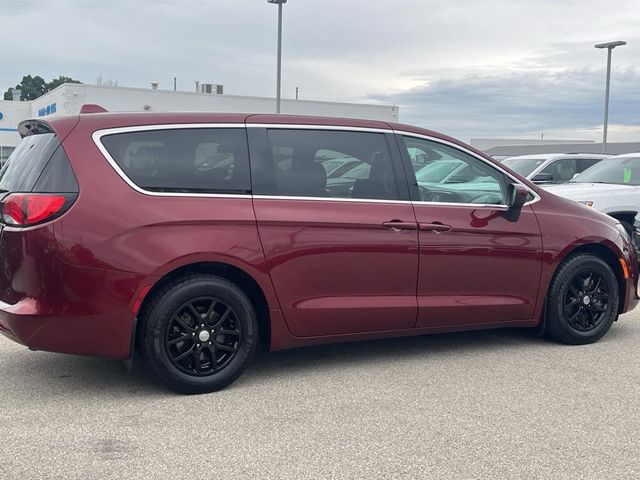 2017 Chrysler Pacifica LX