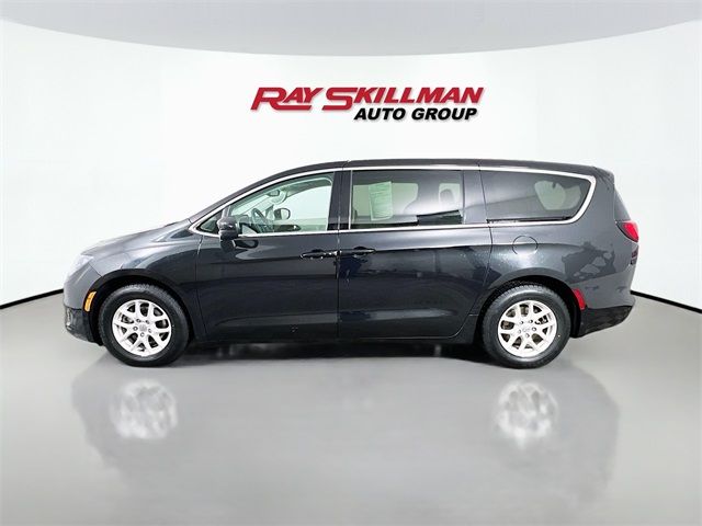 2017 Chrysler Pacifica LX