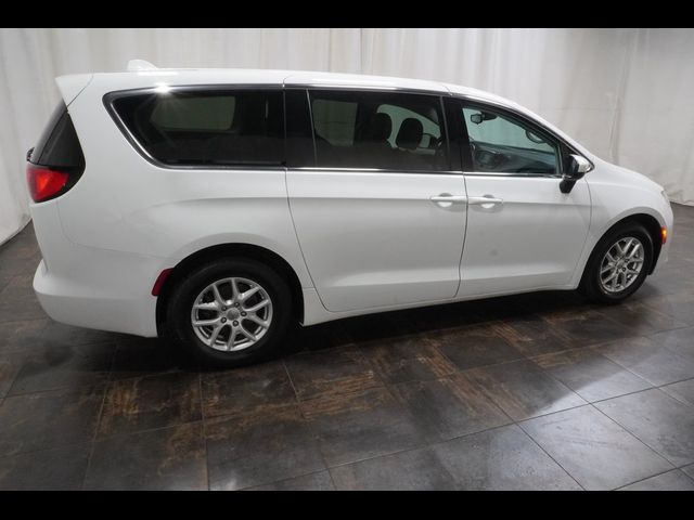 2017 Chrysler Pacifica LX