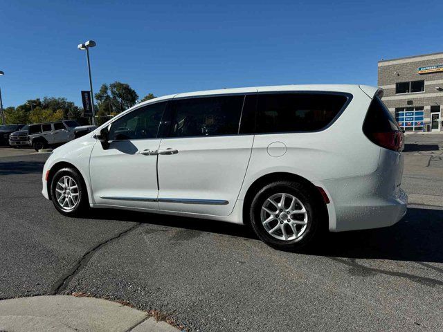 2017 Chrysler Pacifica LX