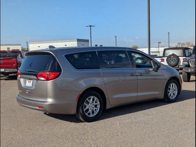 2017 Chrysler Pacifica LX