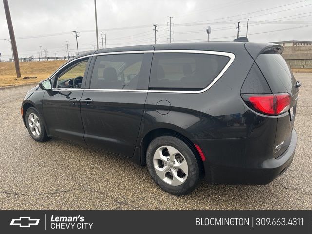 2017 Chrysler Pacifica LX