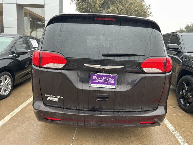 2017 Chrysler Pacifica LX