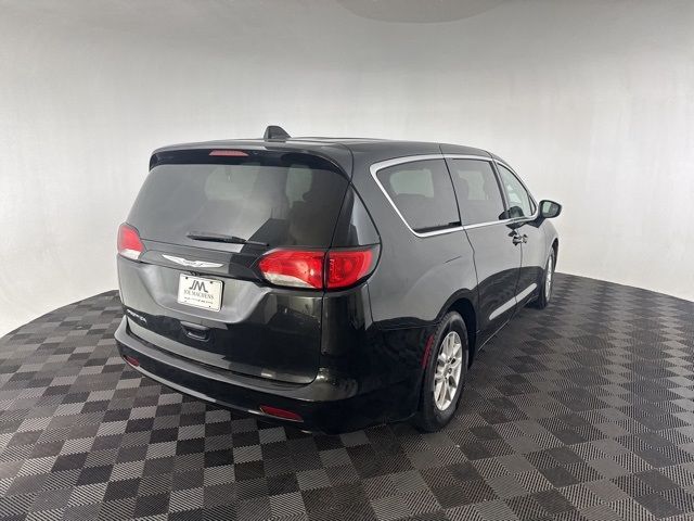 2017 Chrysler Pacifica LX