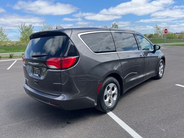 2017 Chrysler Pacifica LX