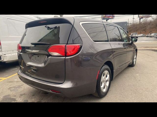 2017 Chrysler Pacifica LX