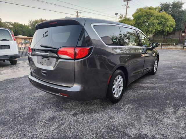 2017 Chrysler Pacifica LX